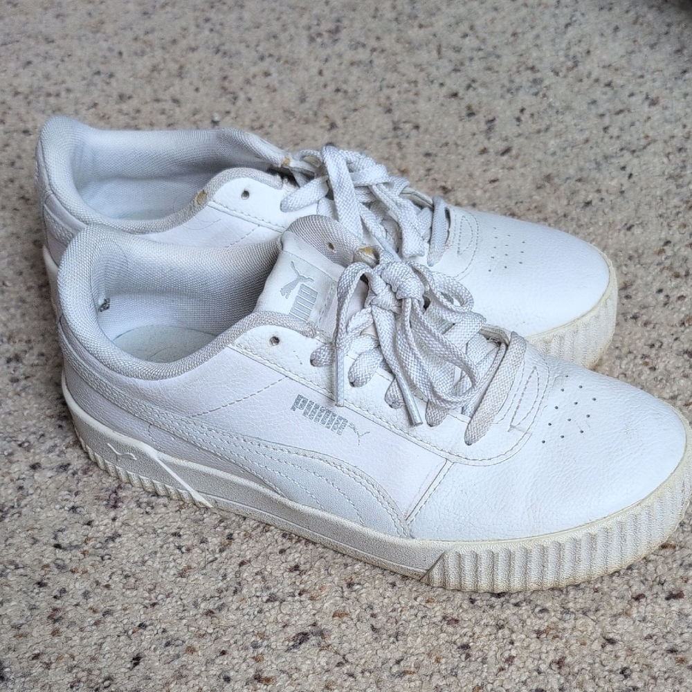 Puma Women's Carina Sneaker